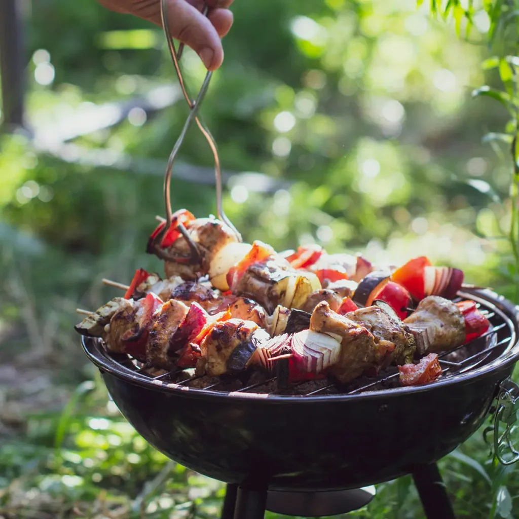 Grillspett i klotgrill